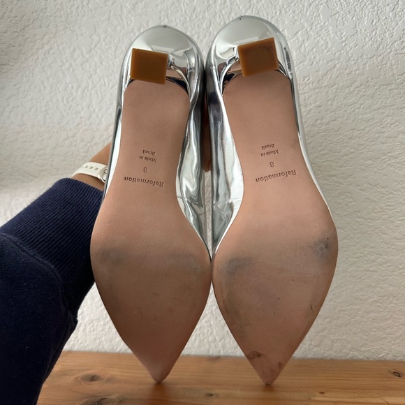 Reformation Milano Pumps In Silver Size 8 - Picture 9 of 11